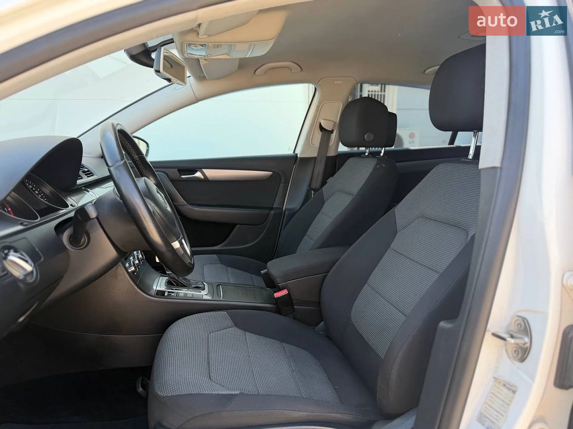 2013 Volkswagen Passat - мініатюра 15