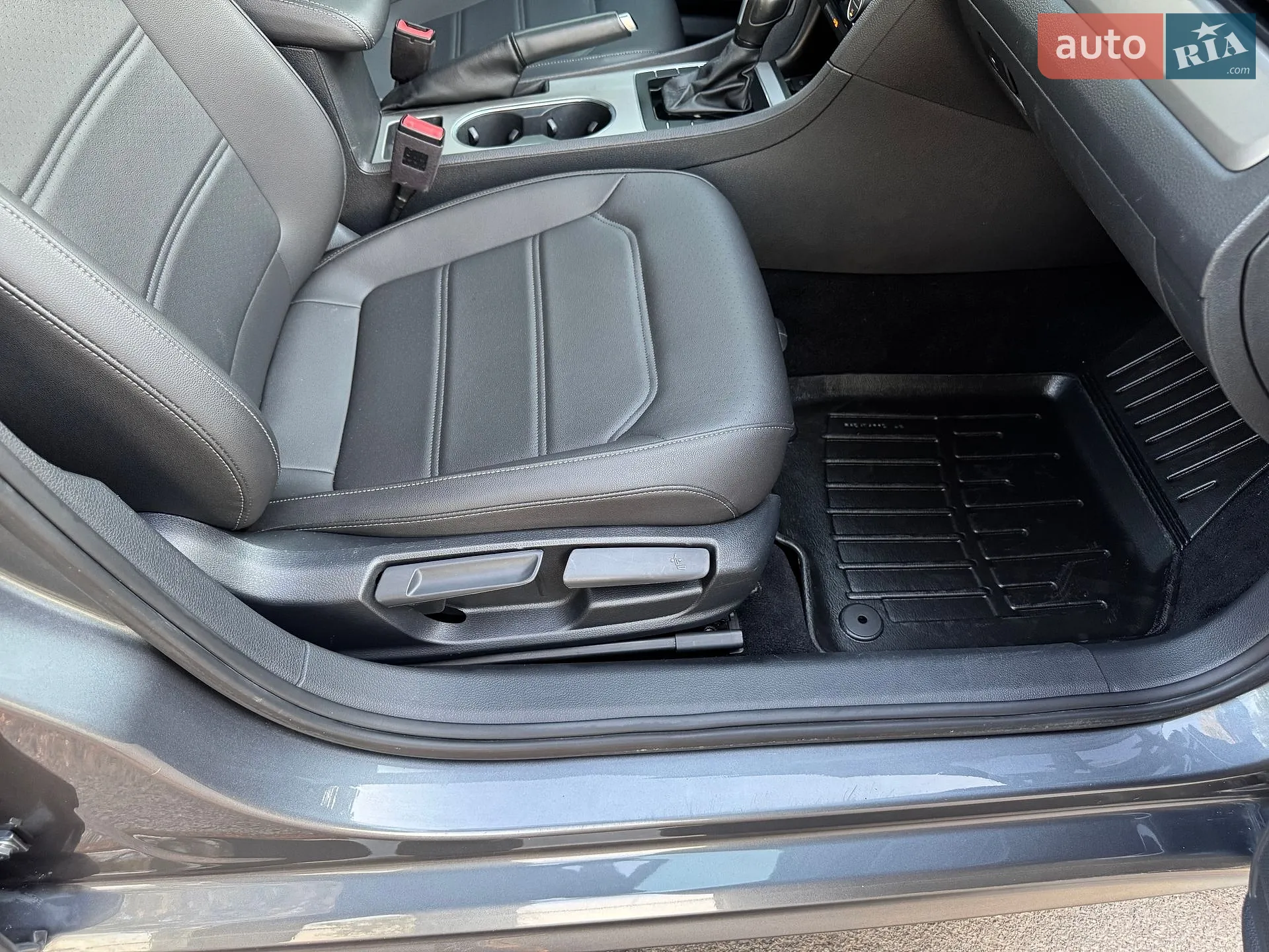 2021 Volkswagen Passat - мініатюра 24