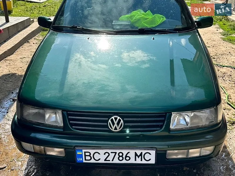Volkswagen Passat 1996