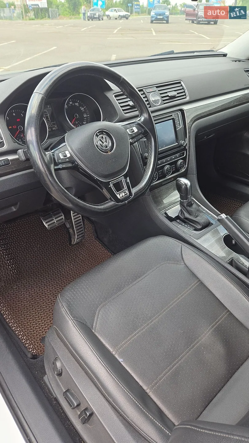 2015 Volkswagen Passat - мініатюра 10