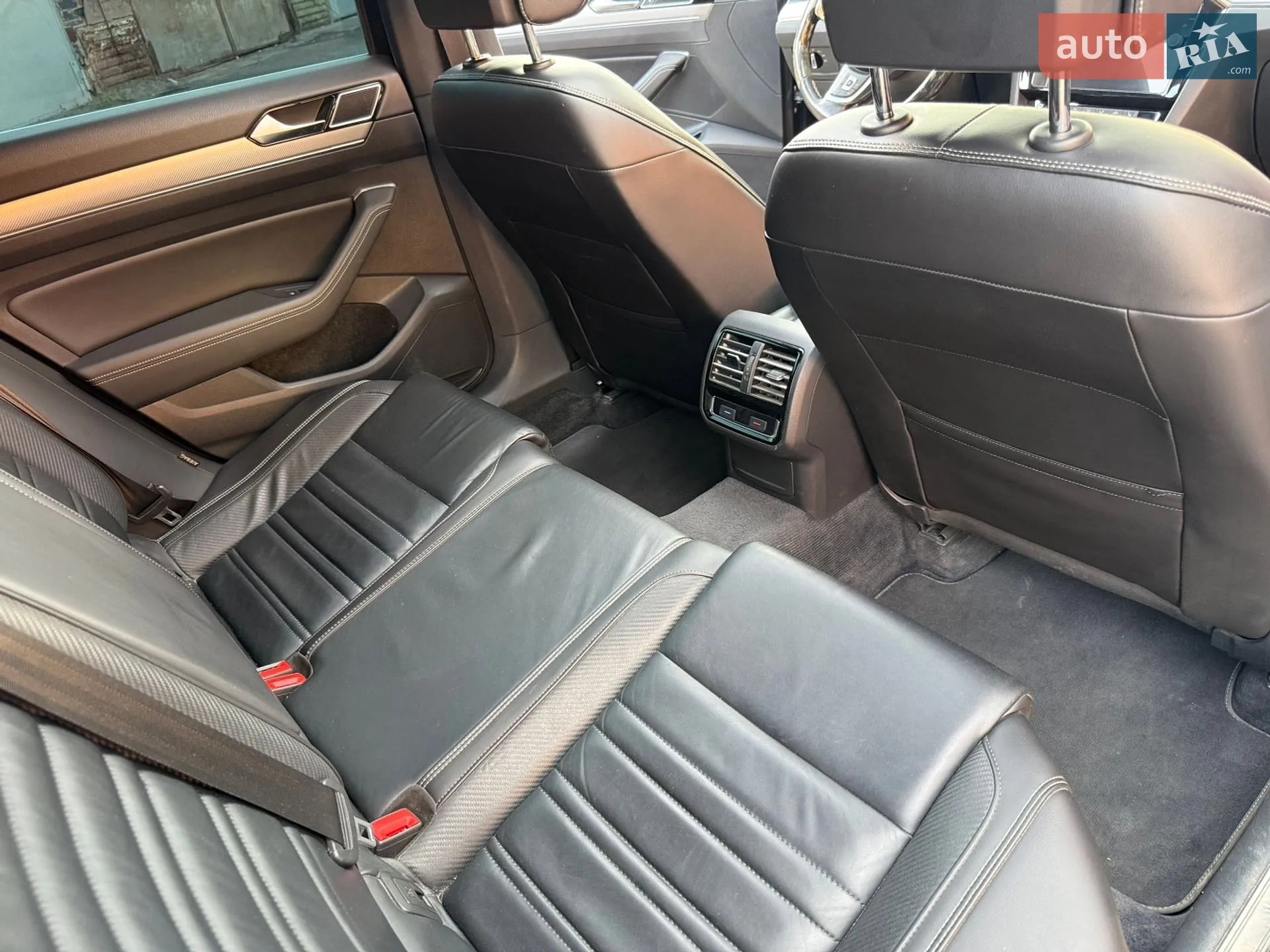 2016 Volkswagen Passat - мініатюра 25