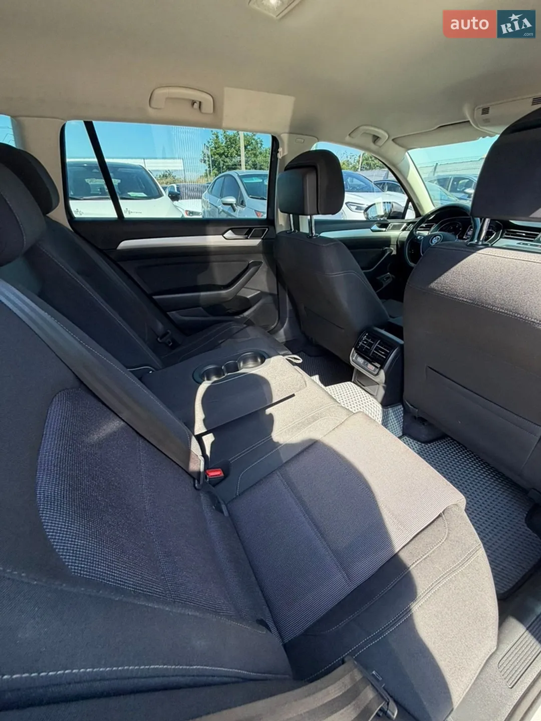 2016 Volkswagen Passat - мініатюра 32