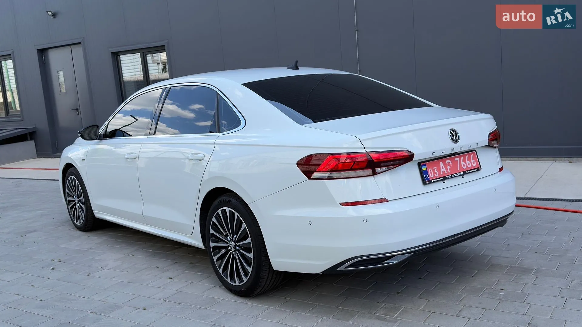 2021 Volkswagen Passat - мініатюра 8