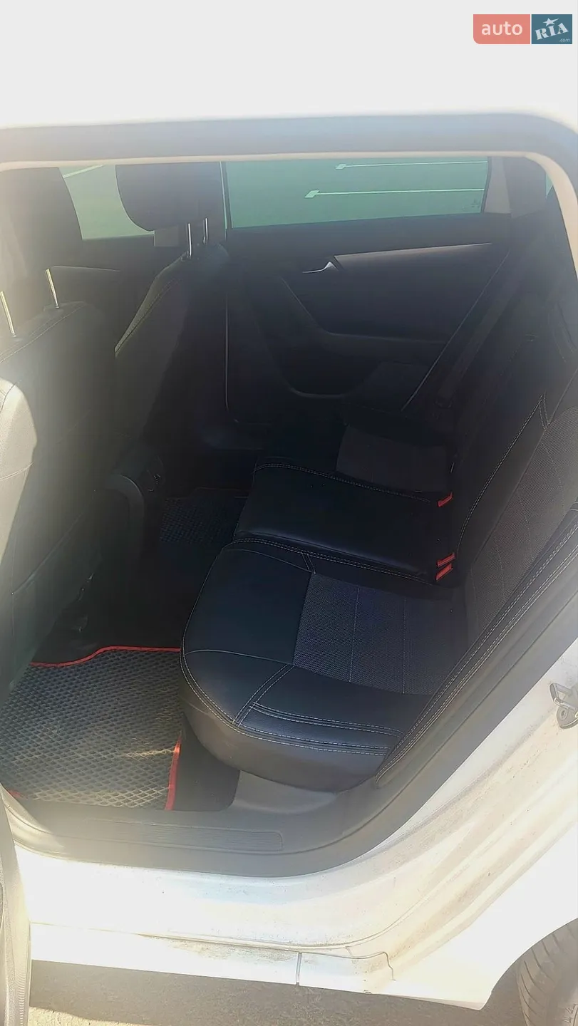 2013 Volkswagen Passat - мініатюра 7