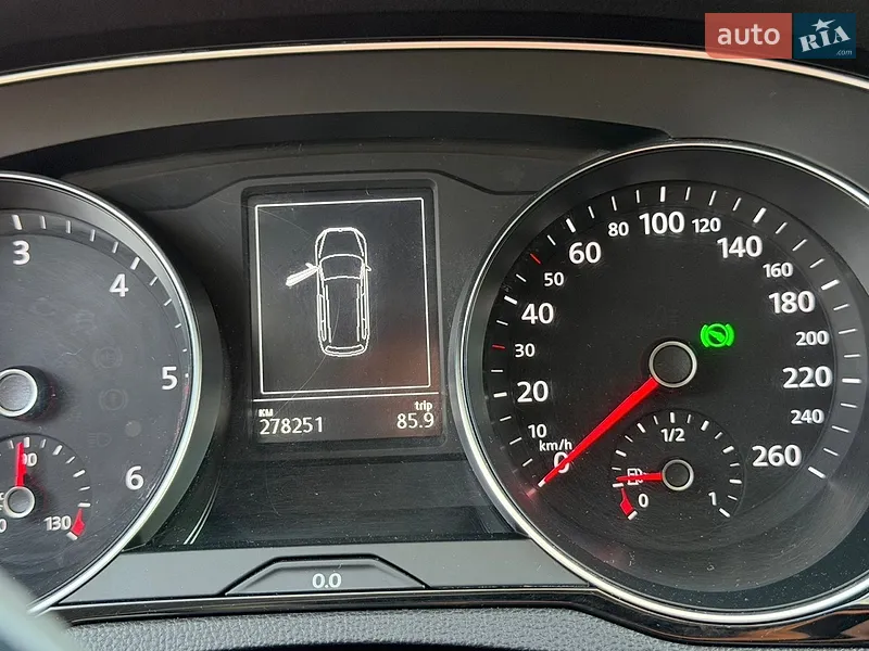 Volkswagen Passat 2017 VIN WVWZZZ3CZJE117175 фото оголошення 21 з 116