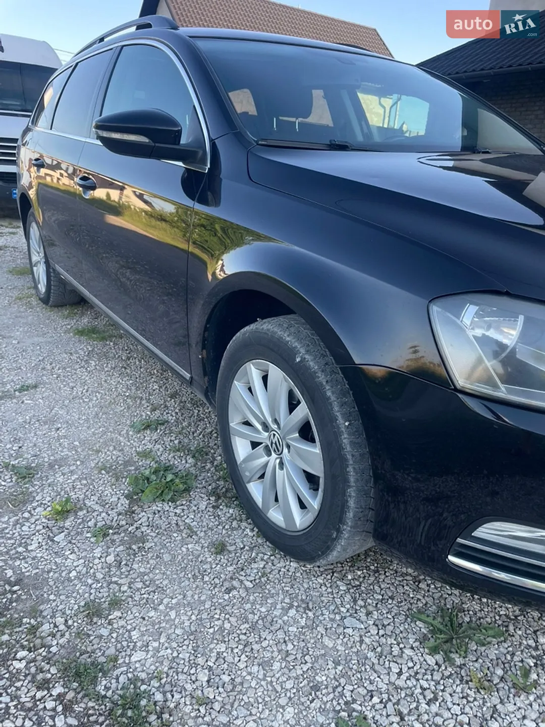 Volkswagen Passat 2011 VIN WVWZZZ3CZCE046644 фото оголошення 2 з 15