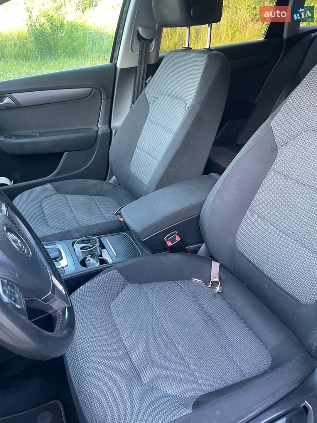 Volkswagen Passat 2011 VIN WVWZZZ3CZCE046644 фото оголошення 12 з 15