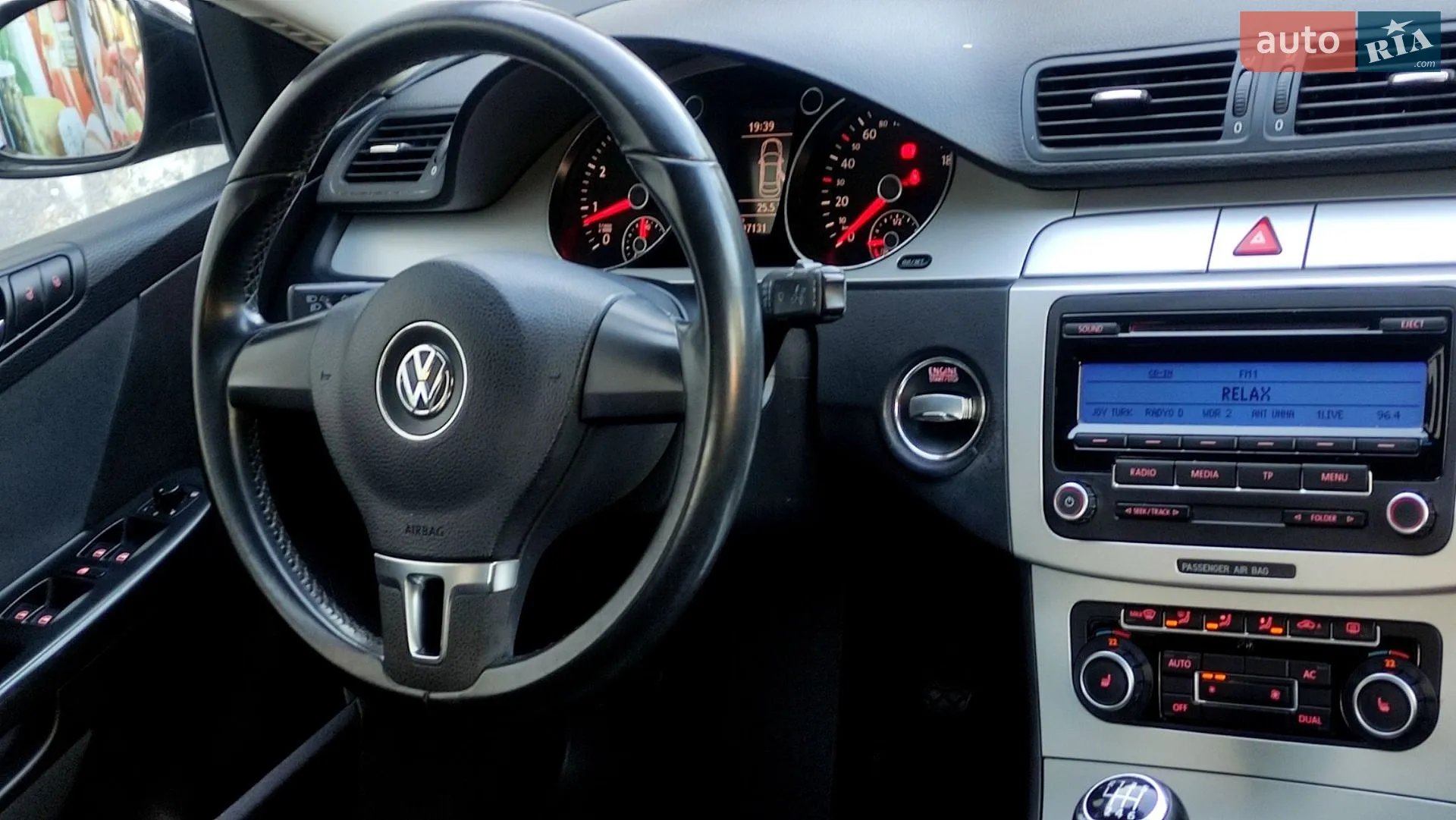 2010 Volkswagen Passat - мініатюра 24
