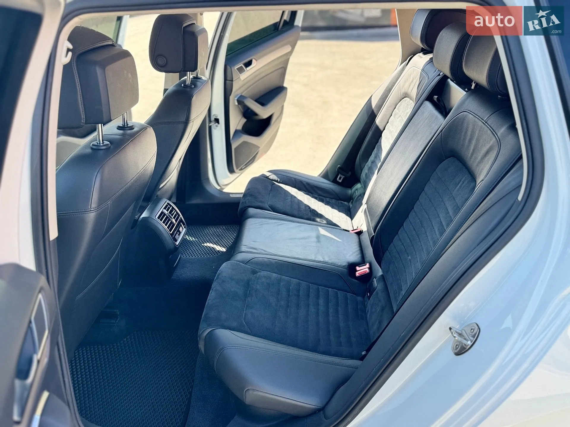 2018 Volkswagen Passat - мініатюра 12