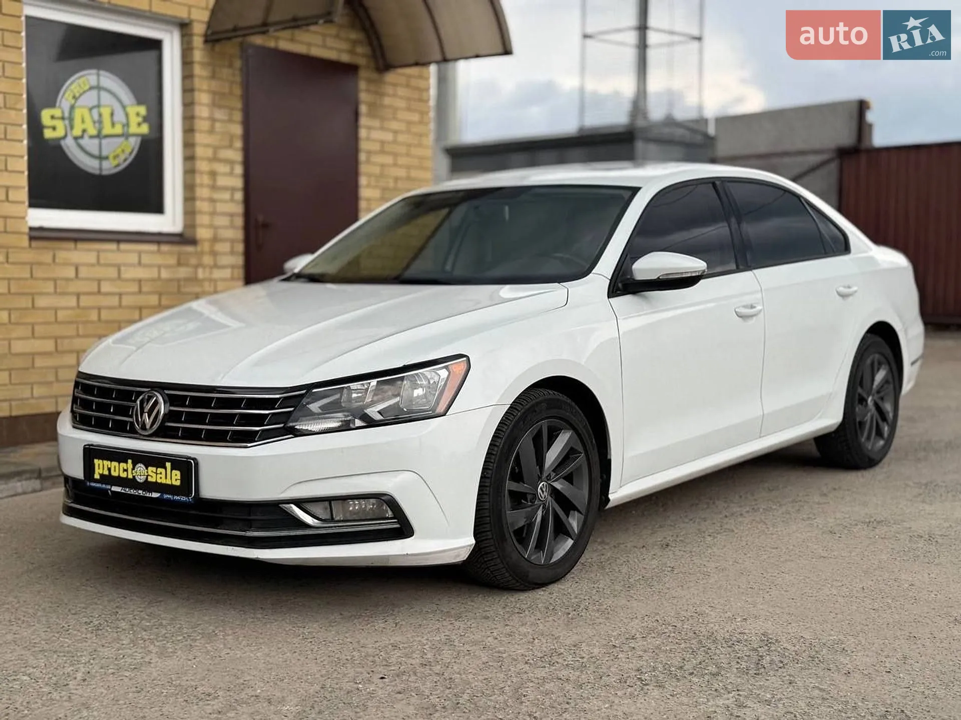 2017 Volkswagen Passat - фото 1