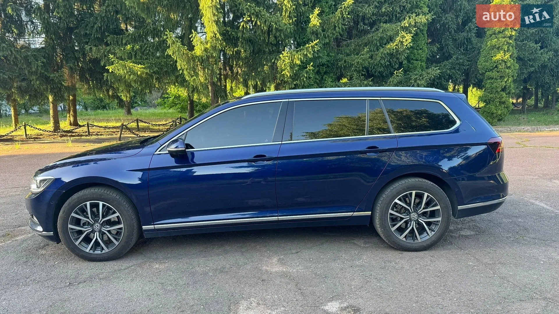 Volkswagen Passat 2019 VIN WVWZZZ3CZKE076451 фото оголошення 3 з 18