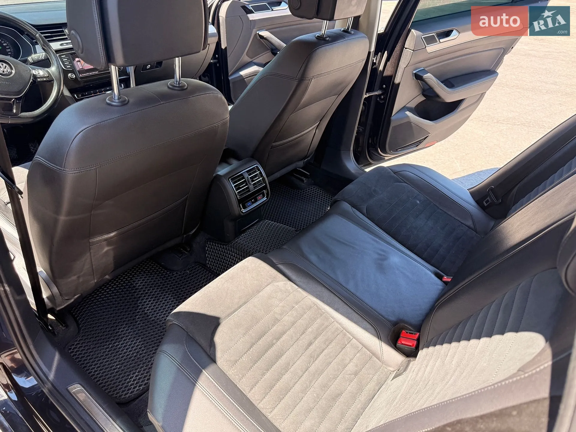 2016 Volkswagen Passat - мініатюра 29