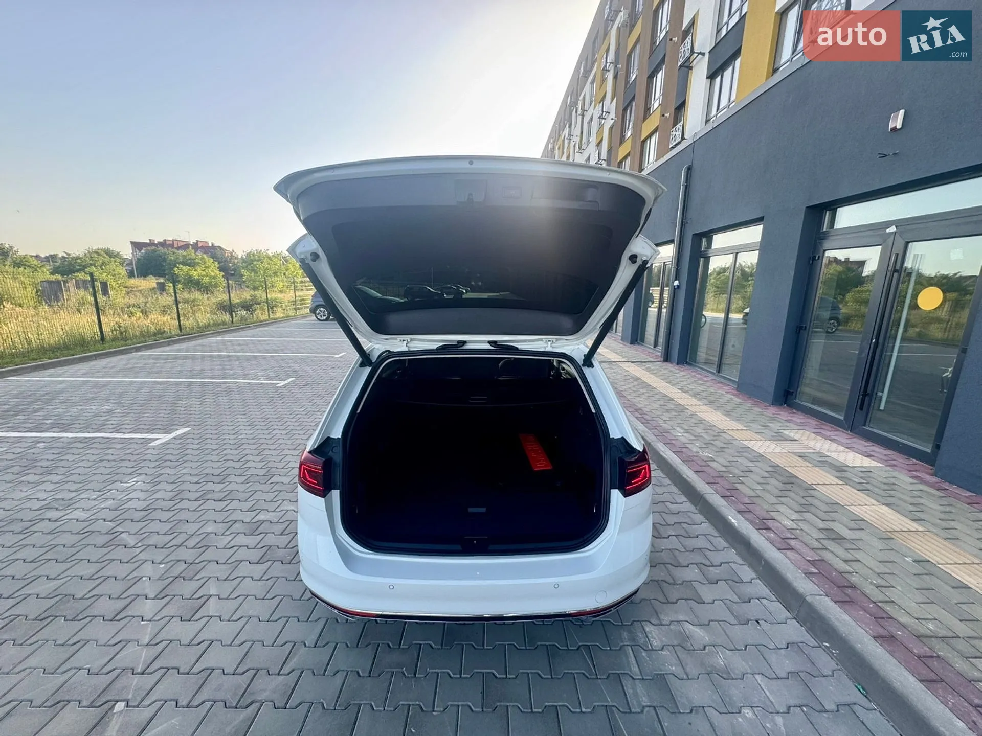 2022 Volkswagen Passat - мініатюра 14