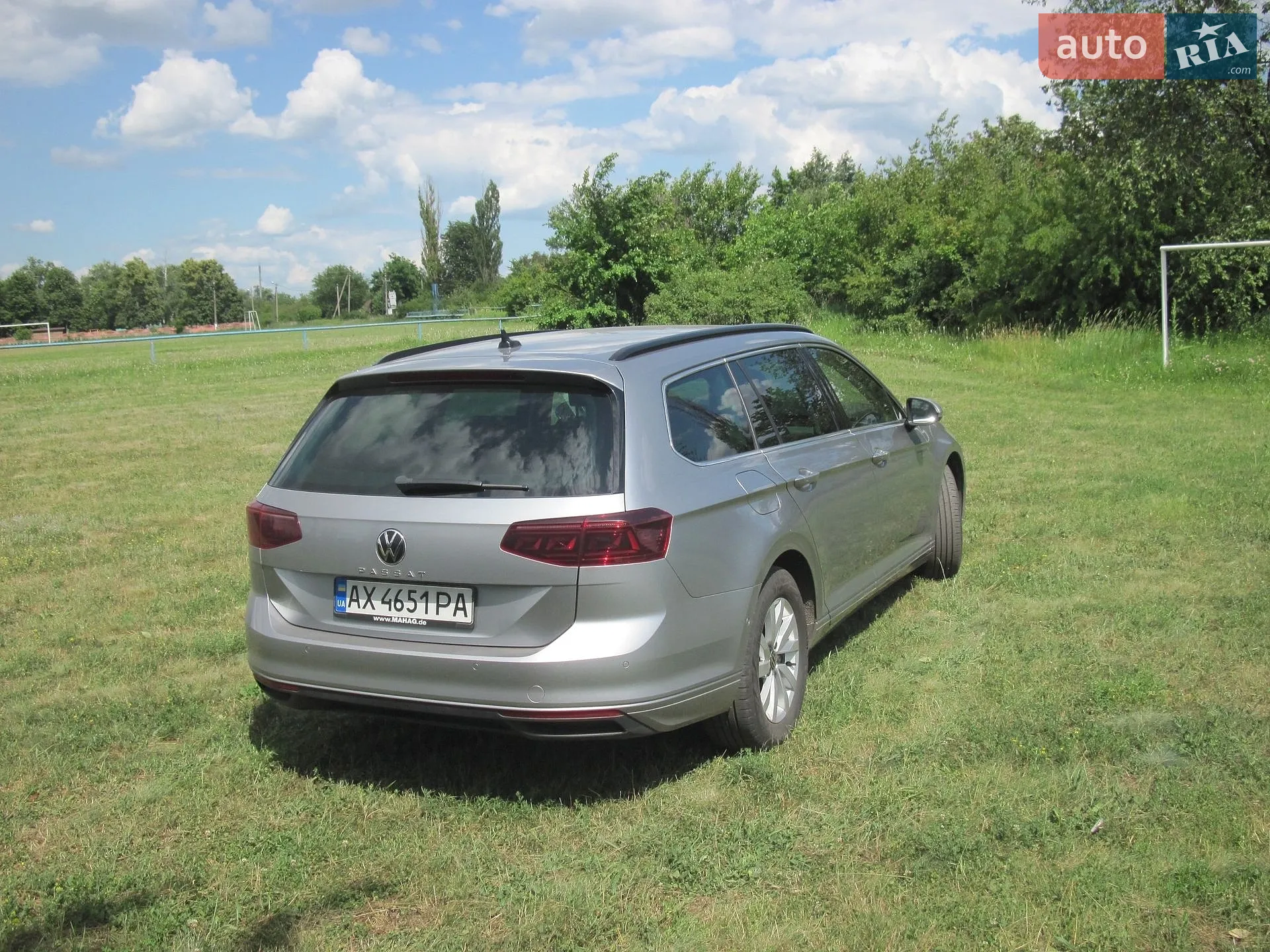 2022 Volkswagen Passat - мініатюра 3
