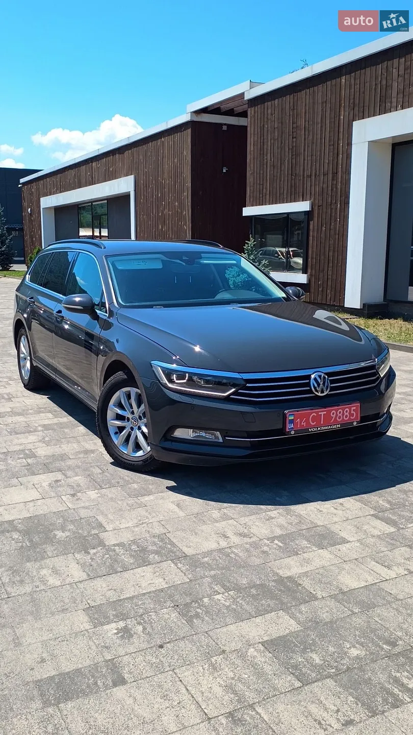 2017 Volkswagen Passat - фото 1