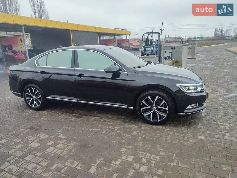 Volkswagen Passat 2017 VIN WVWZZZ3CZJE128951 фото оголошення 3 з 48
