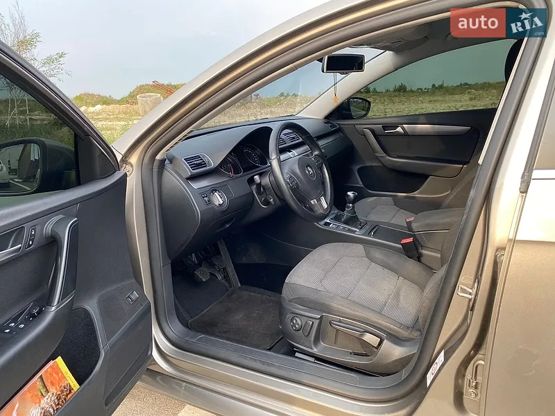 Volkswagen Passat 2012 VIN WVWZZZ3CZCE144687 фото оголошення 9 з 48