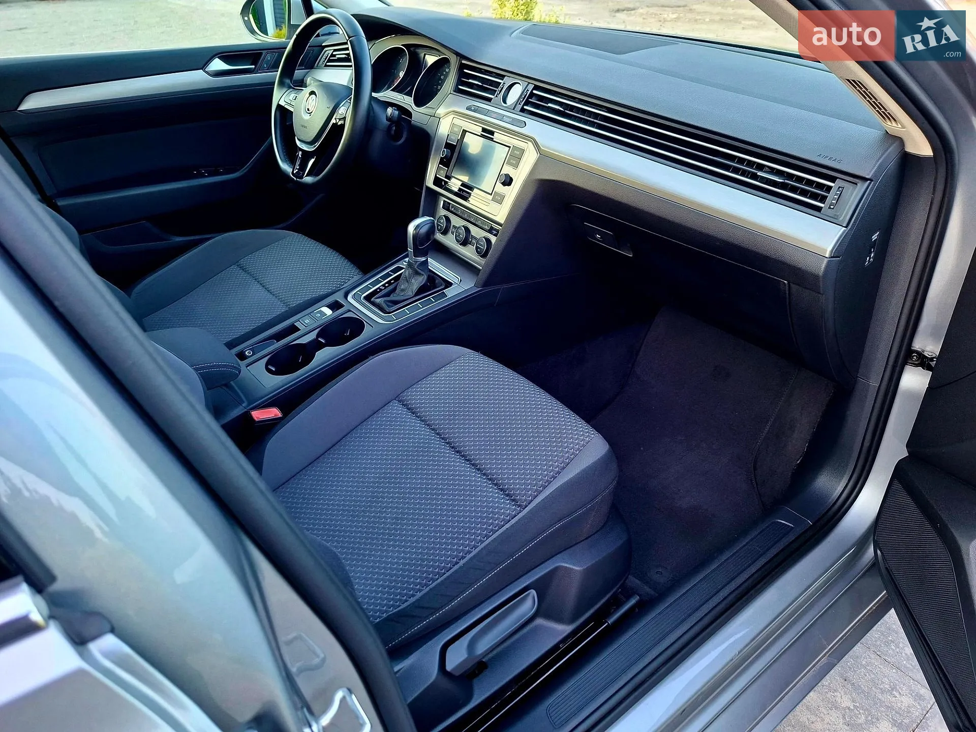 2018 Volkswagen Passat - мініатюра 21