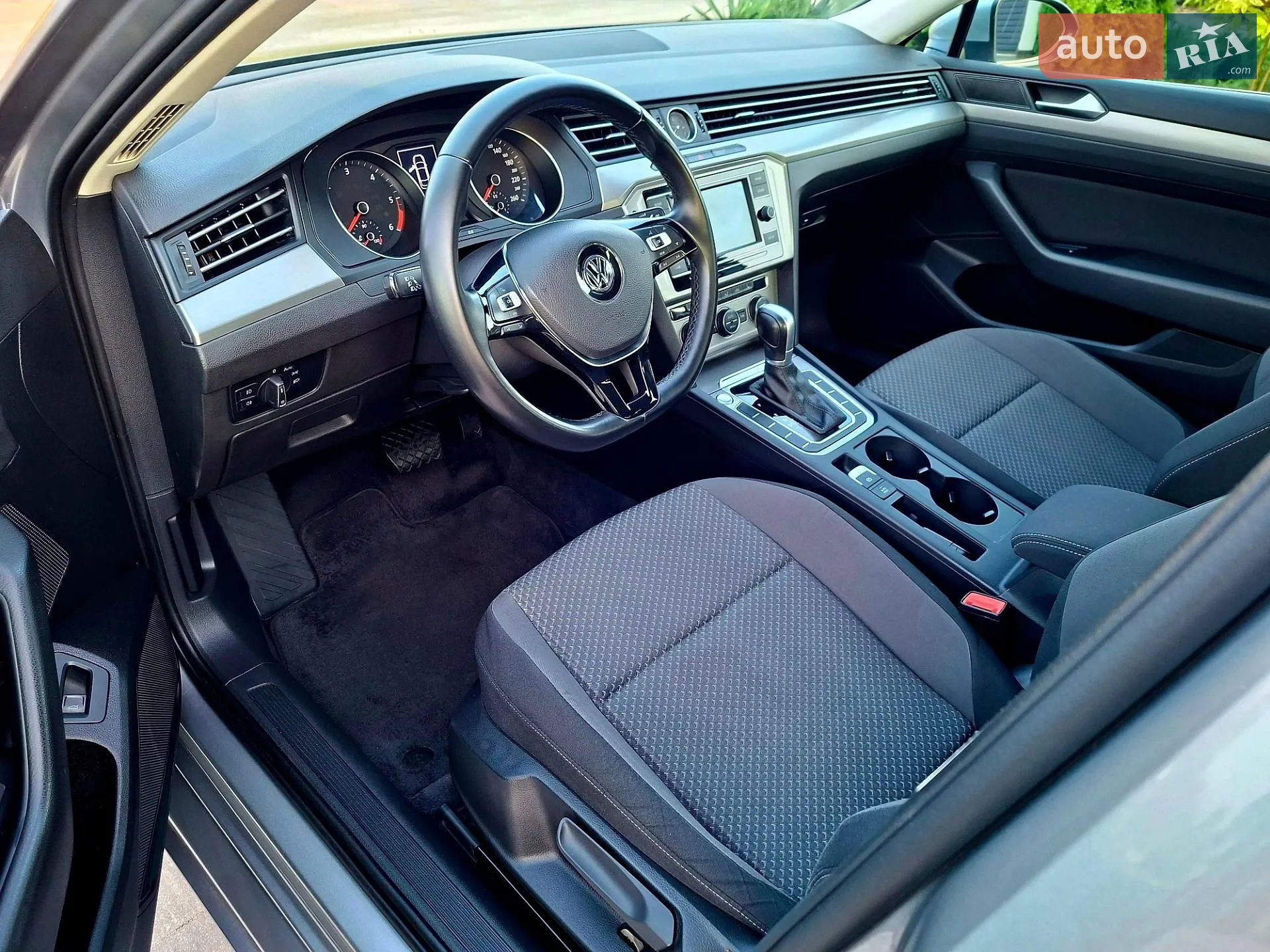 2018 Volkswagen Passat - мініатюра 25