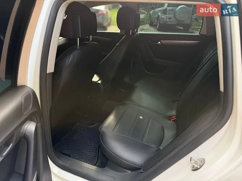 Volkswagen Passat 2011 VIN WVWZZZ3CZCE091986 фото оголошення 3 з 50