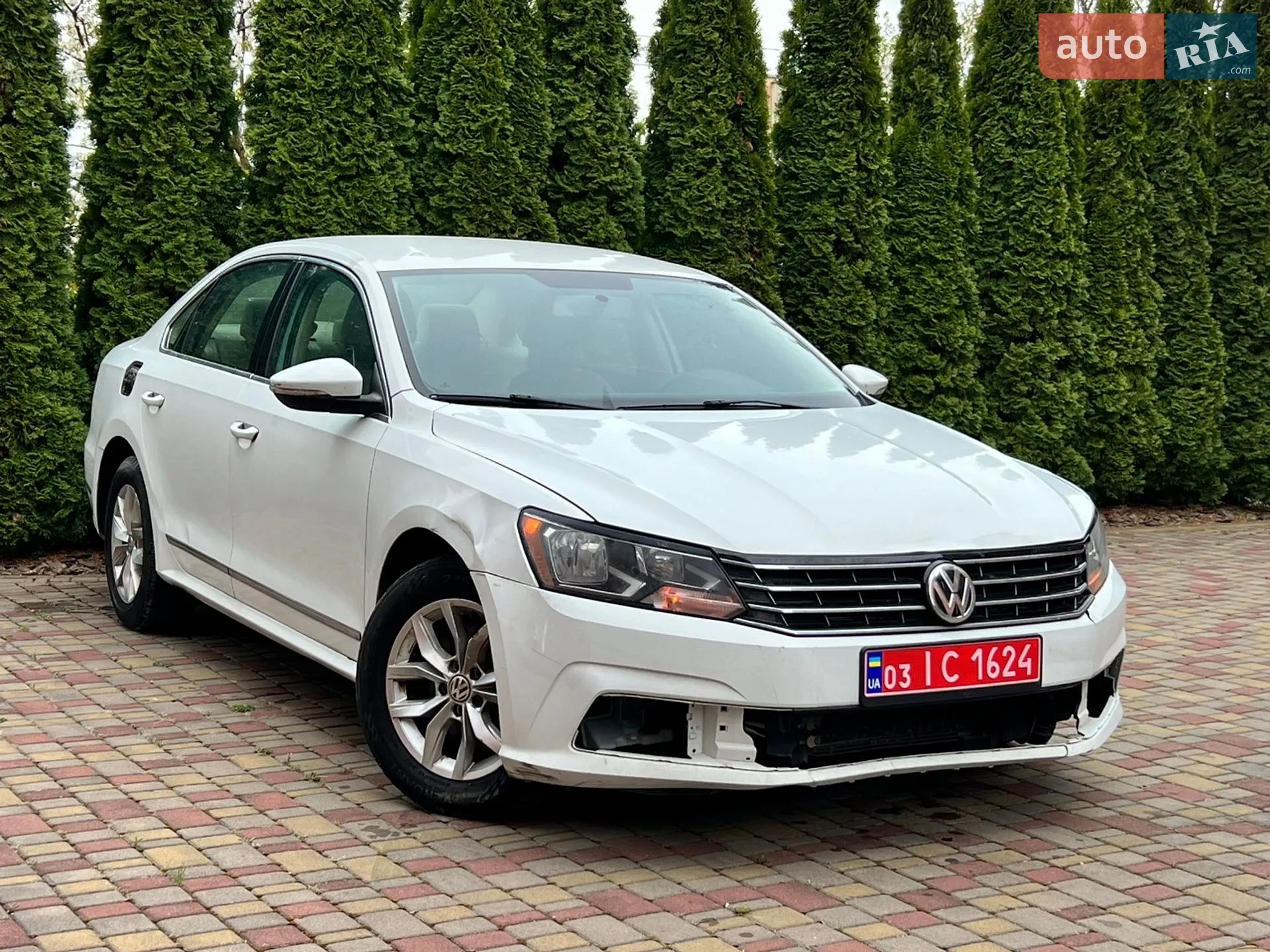 2017 Volkswagen Passat - мініатюра 2