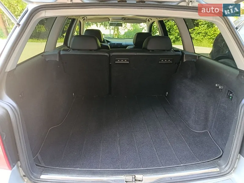 Volkswagen Passat 2001 VIN WVWZZZ3BZ2E155195 фото оголошення 5 з 46