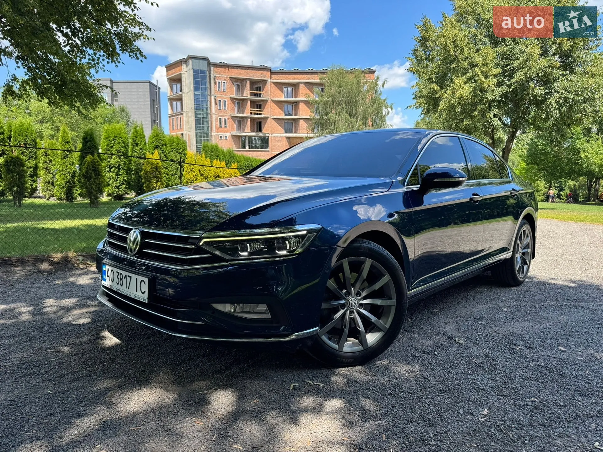 Volkswagen Passat 2019 VIN WVWZZZ3CZLE044417 фото оголошення 3 з 5