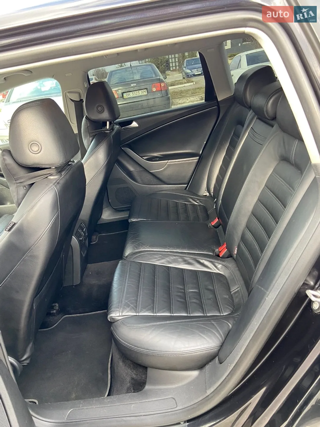 2010 Volkswagen Passat - мініатюра 8