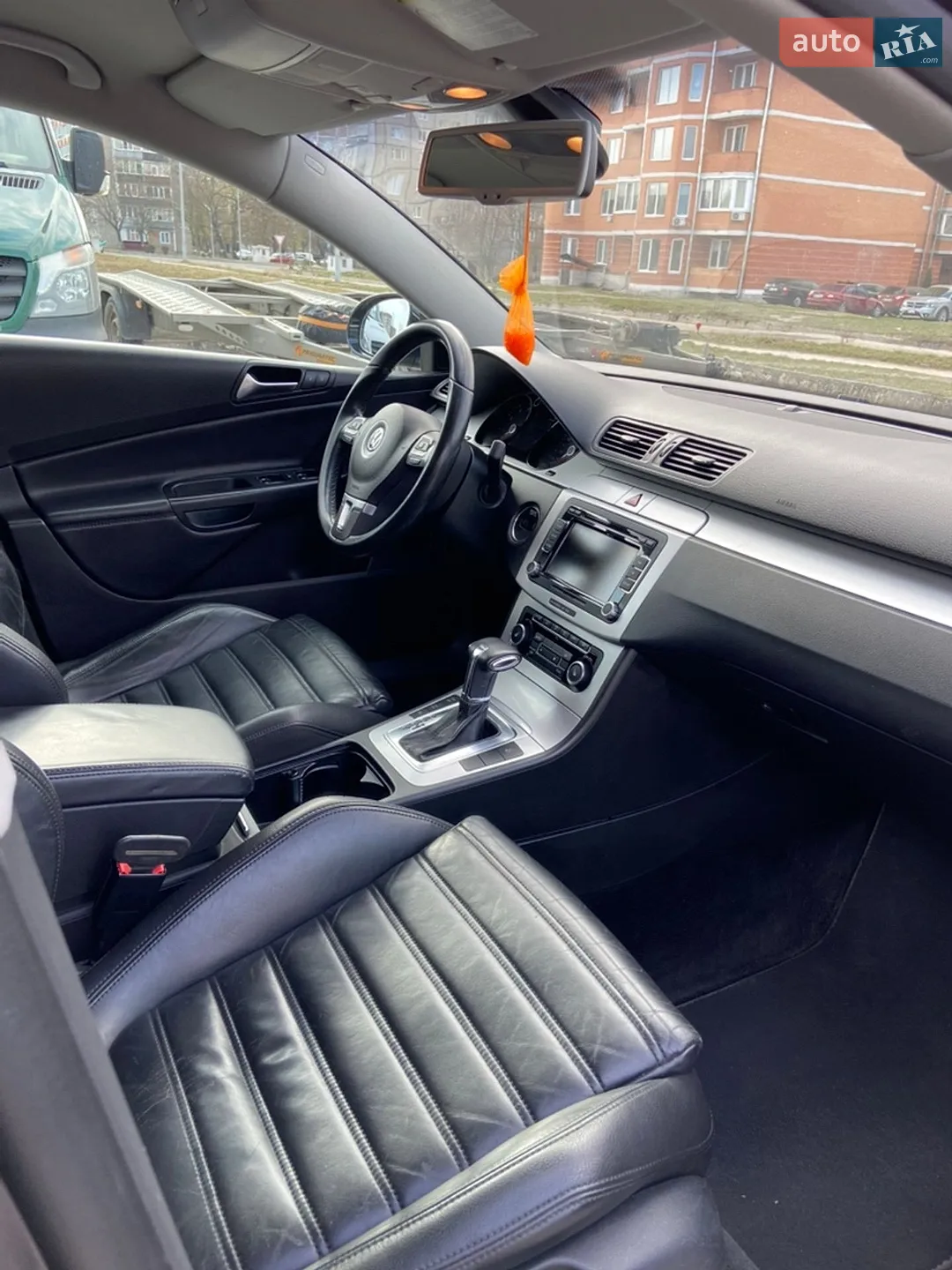 2010 Volkswagen Passat - мініатюра 10