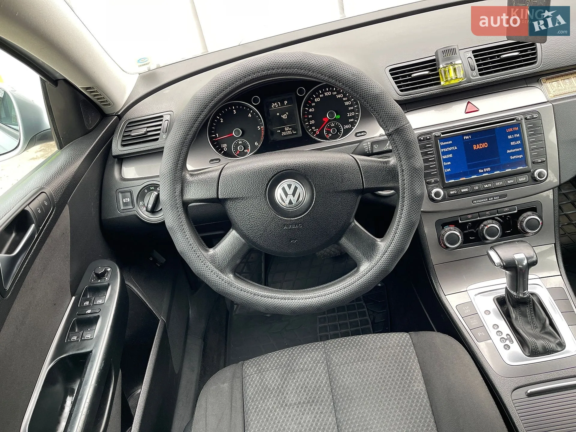 2010 Volkswagen Passat - мініатюра 31
