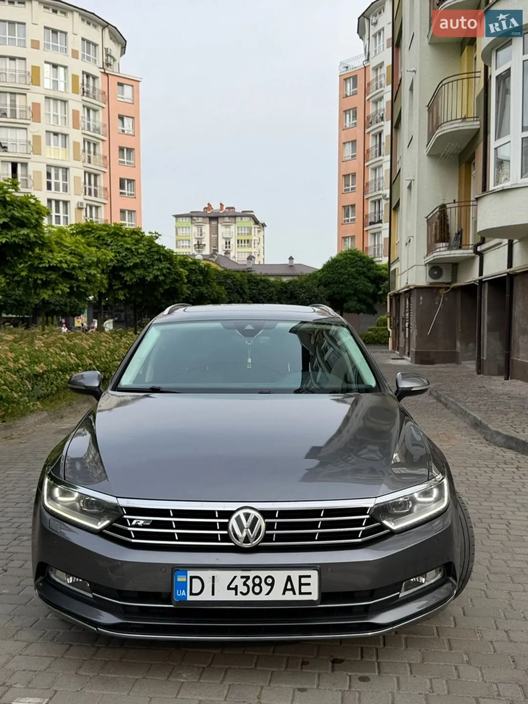 2016 Volkswagen Passat - мініатюра 2