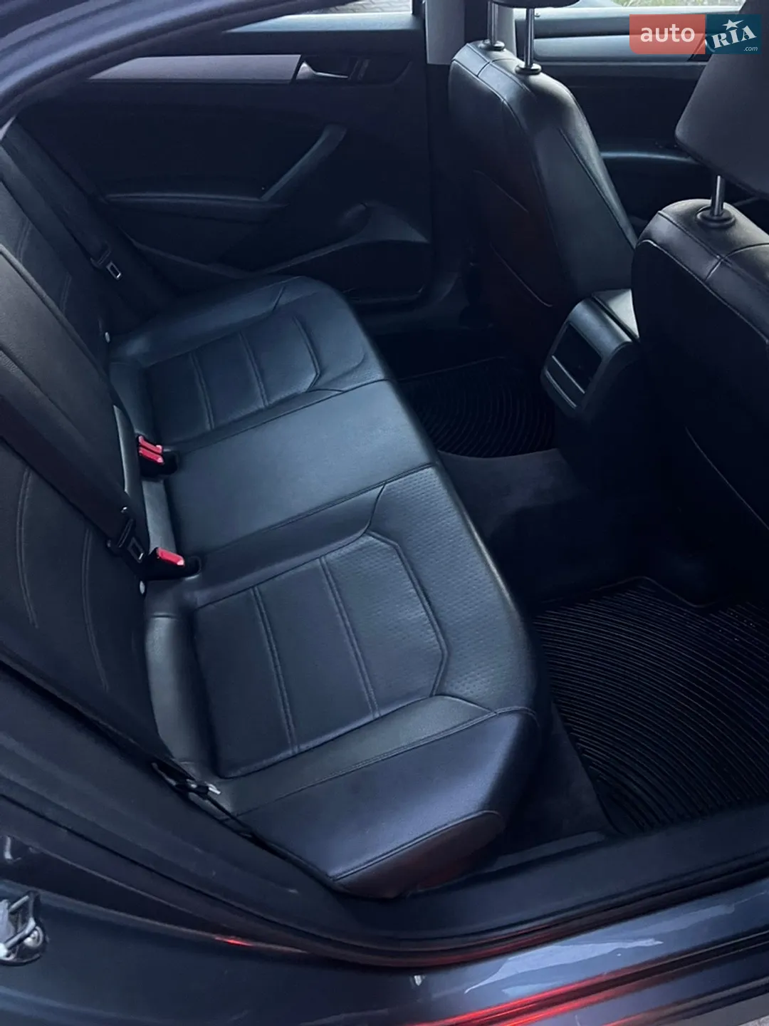 2011 Volkswagen Passat - мініатюра 14