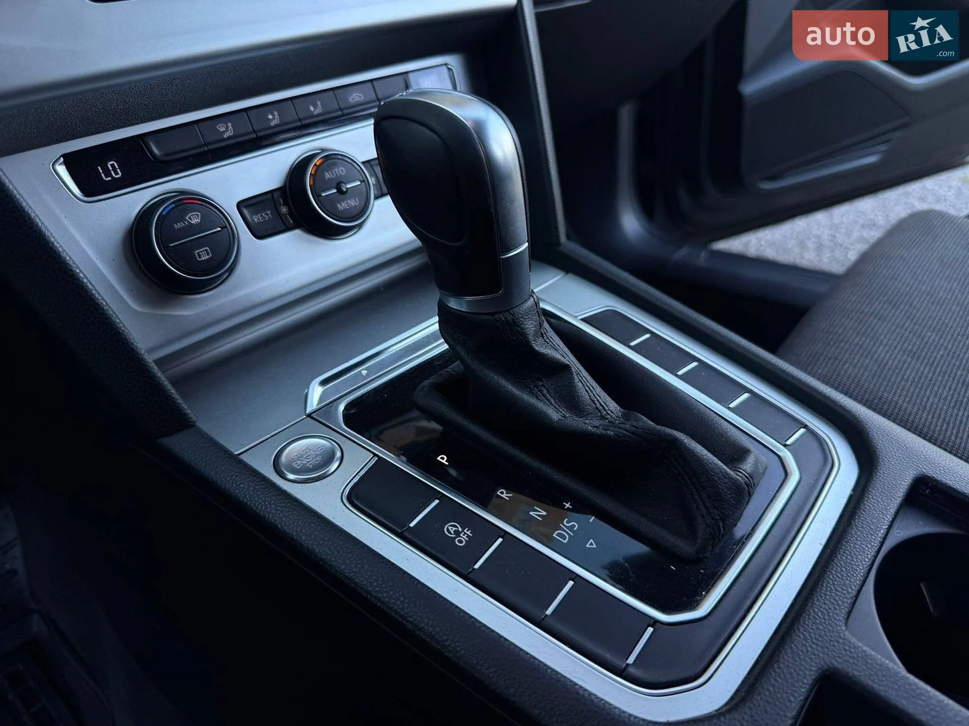 2015 Volkswagen Passat - мініатюра 28