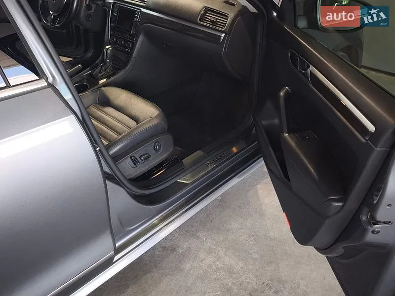 Volkswagen Passat 2018 VIN 1VWCA7A33JC044678 фото оголошення 8 з 79
