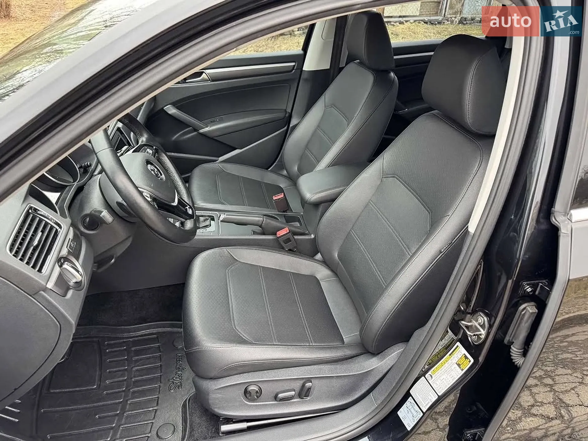 2016 Volkswagen Passat - мініатюра 18
