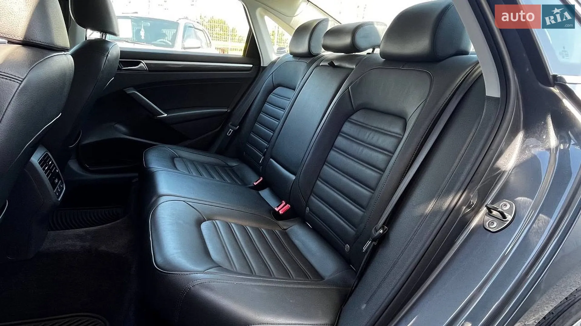 2017 Volkswagen Passat - мініатюра 10