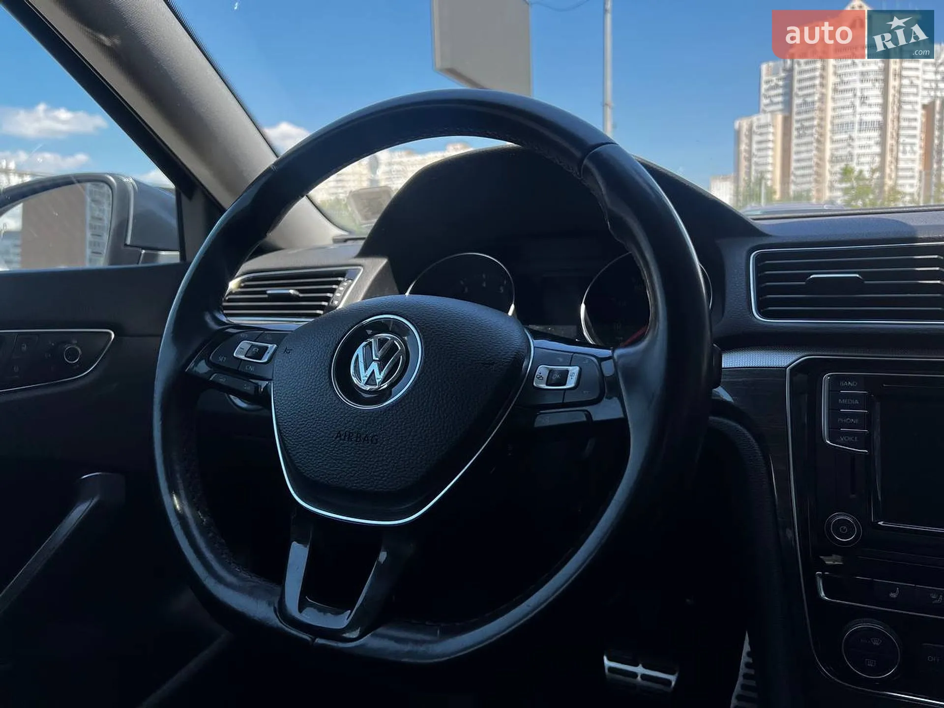 2017 Volkswagen Passat - мініатюра 16