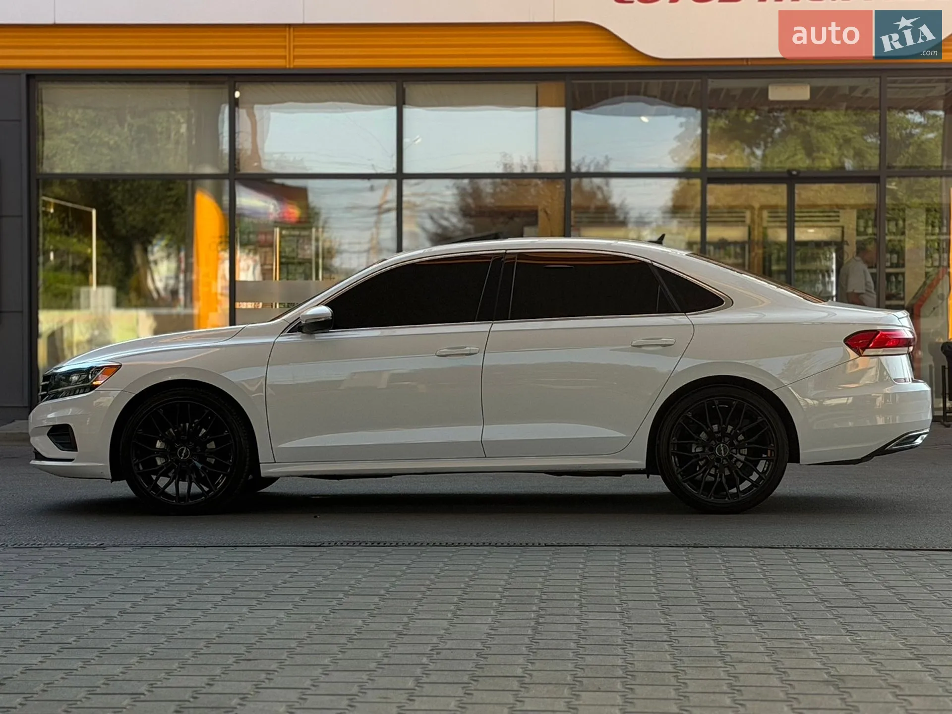 2021 Volkswagen Passat - мініатюра 2