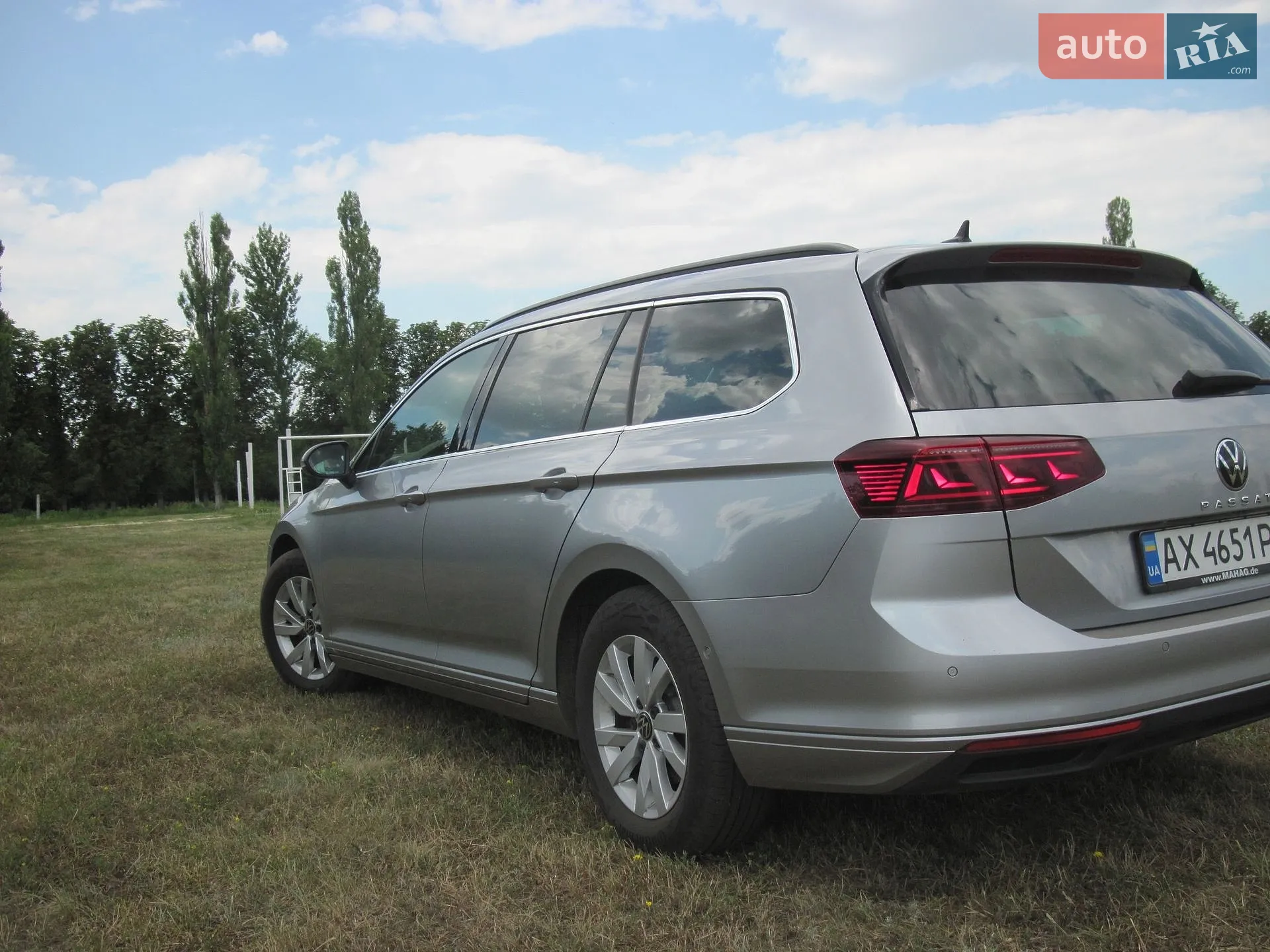 Volkswagen Passat 2022 VIN WVWZZZ3CZNE077755 фото оголошення 4 з 20