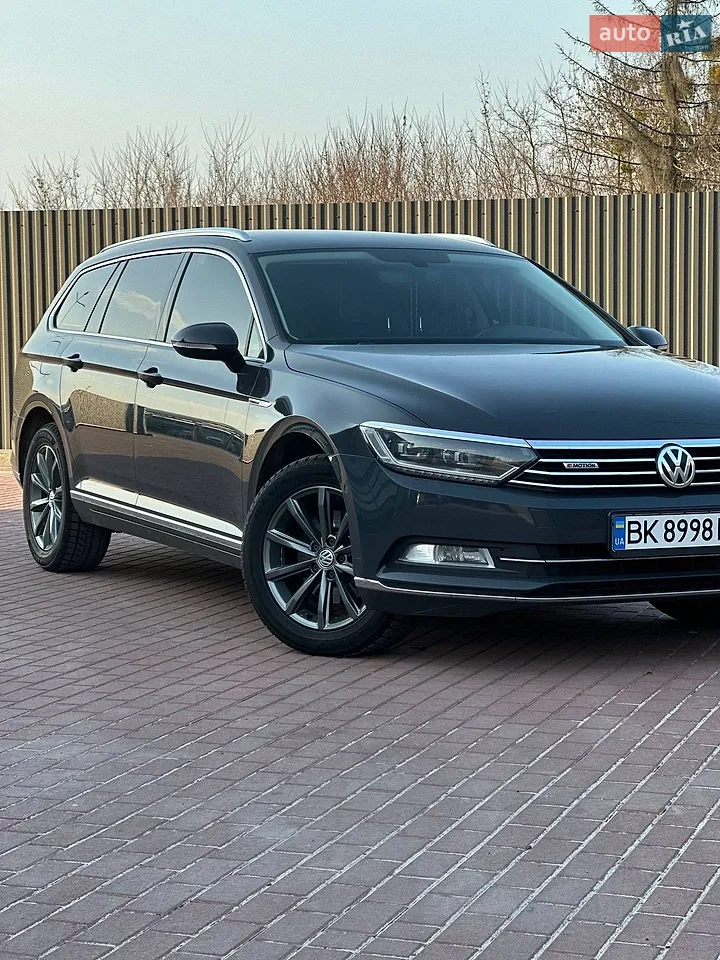 2017 Volkswagen Passat - мініатюра 29
