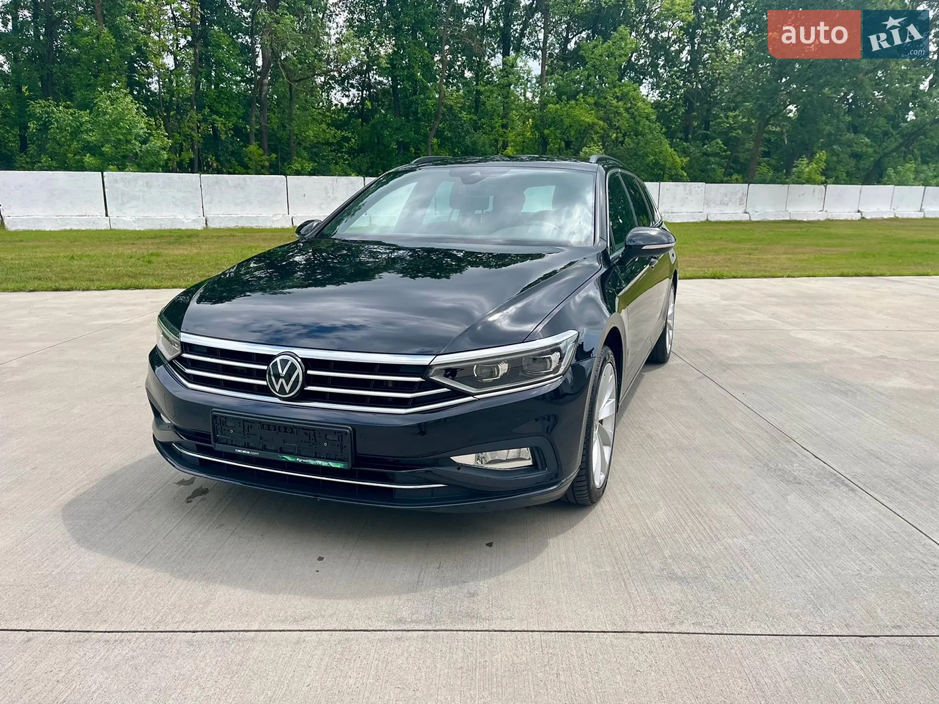 2022 Volkswagen Passat - мініатюра 2