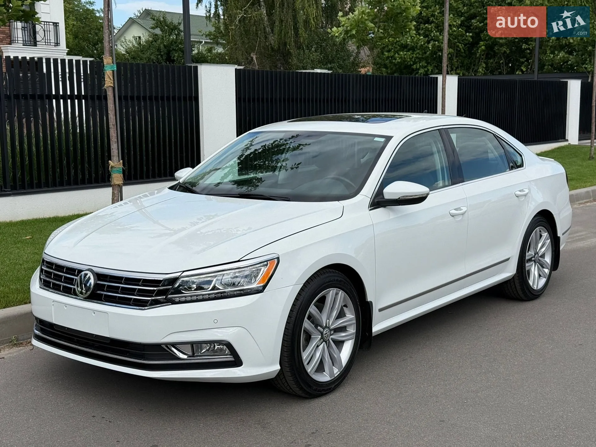 2016 Volkswagen Passat - фото 1