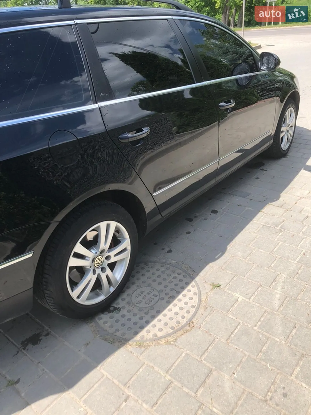 2010 Volkswagen Passat - мініатюра 3