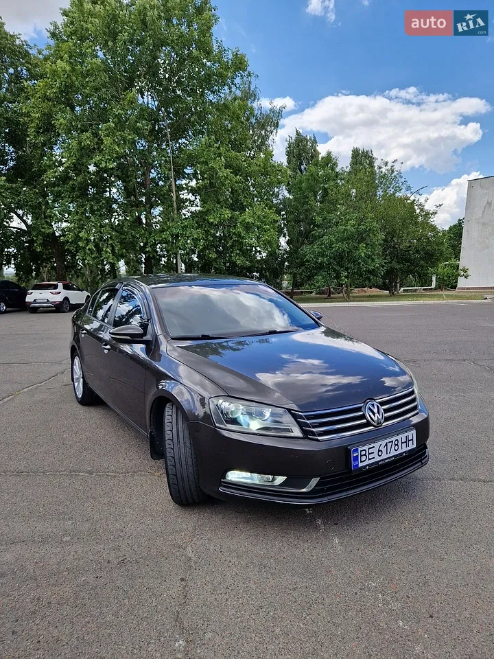 2011 Volkswagen Passat - мініатюра 21
