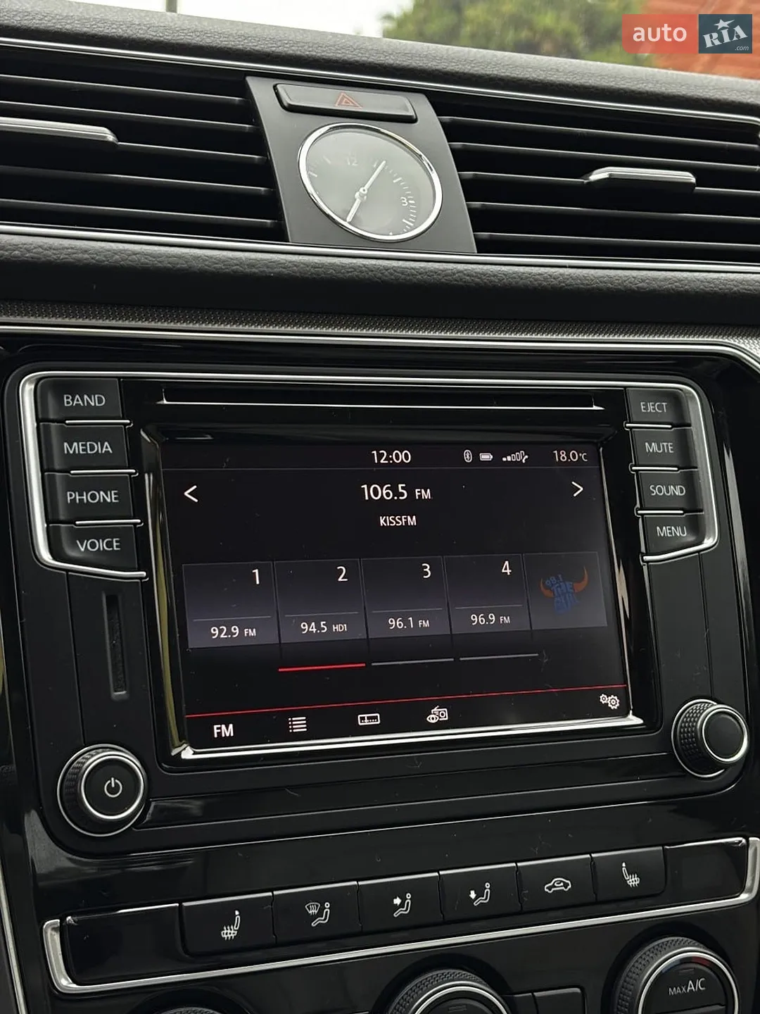 2016 Volkswagen Passat - мініатюра 20