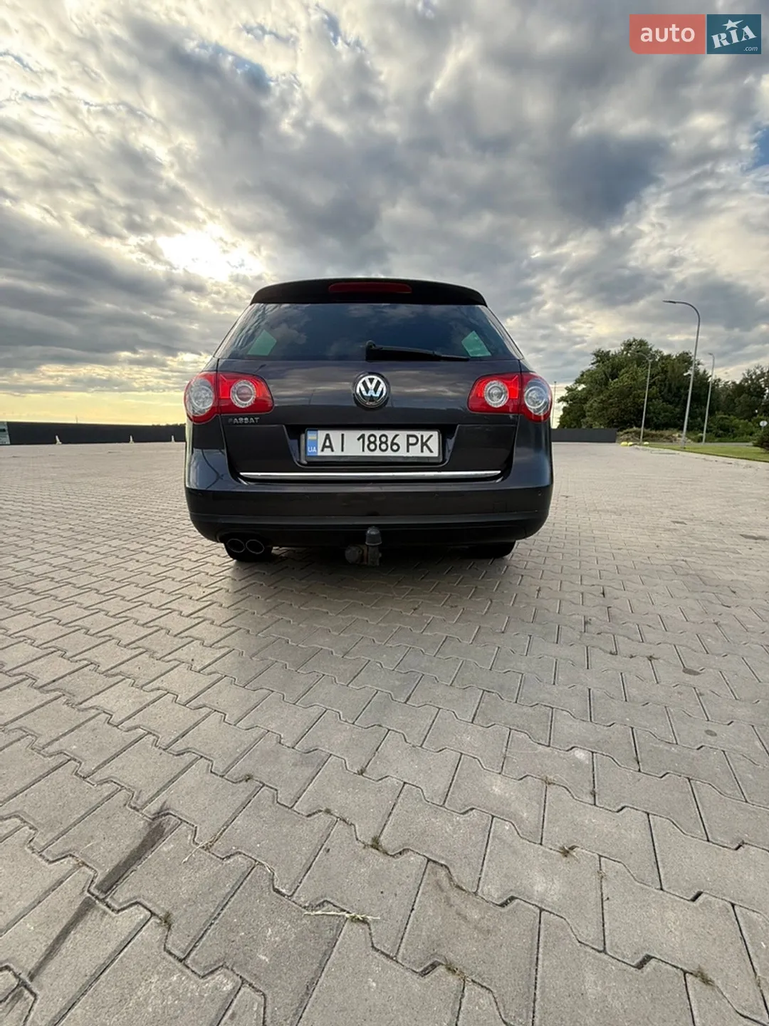 2010 Volkswagen Passat - мініатюра 4