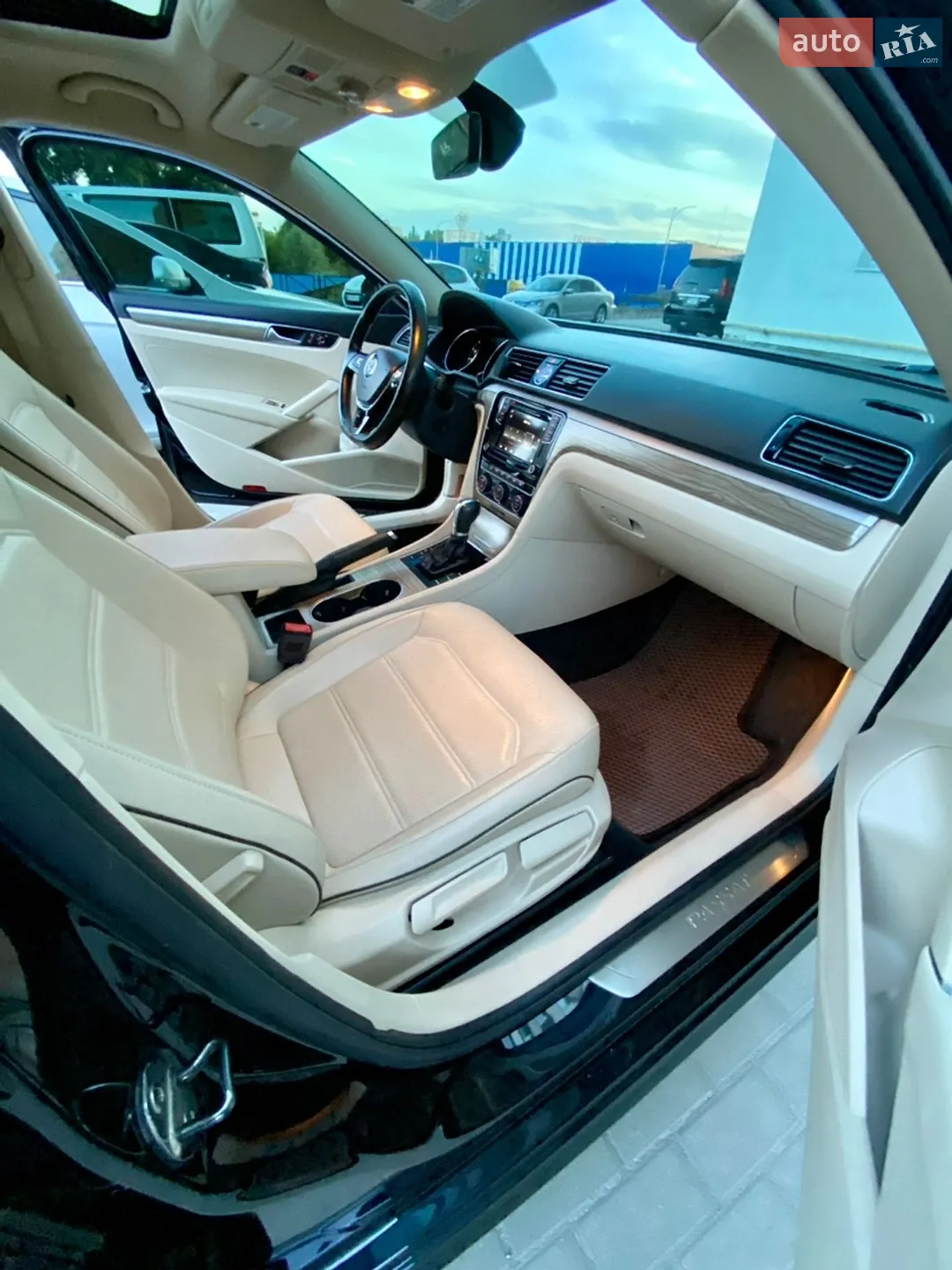 2017 Volkswagen Passat - мініатюра 16