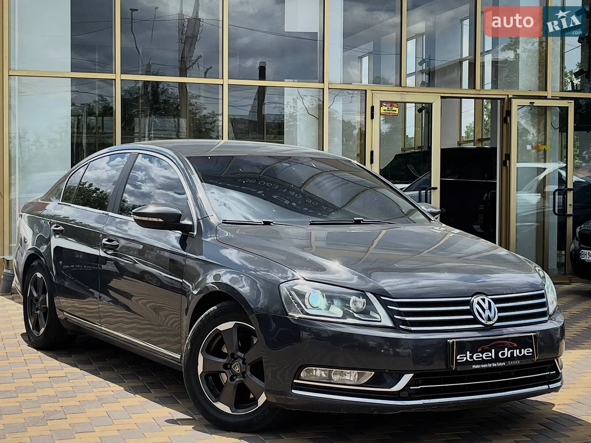 2011 Volkswagen Passat - мініатюра 3