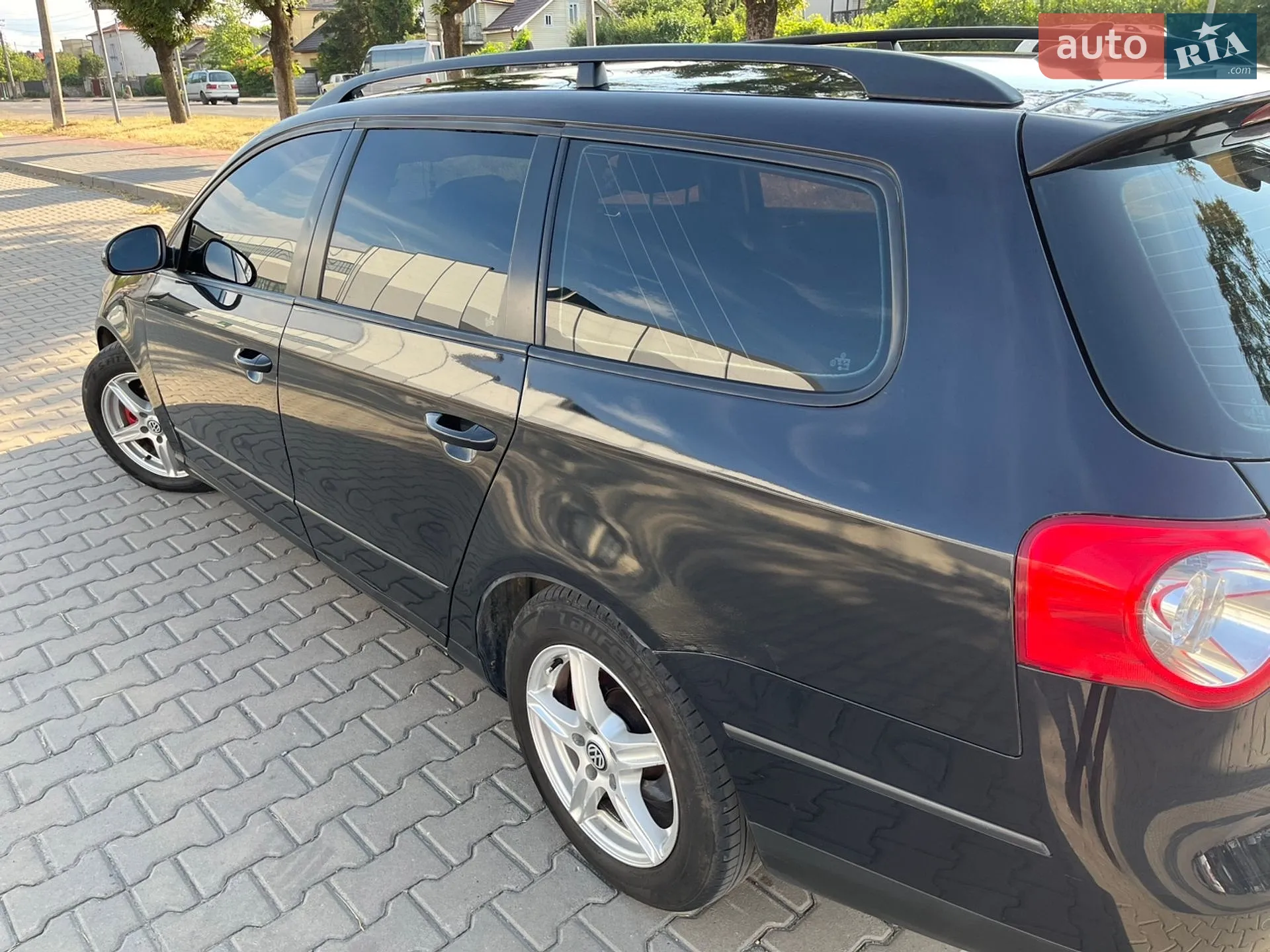 2010 Volkswagen Passat - мініатюра 4