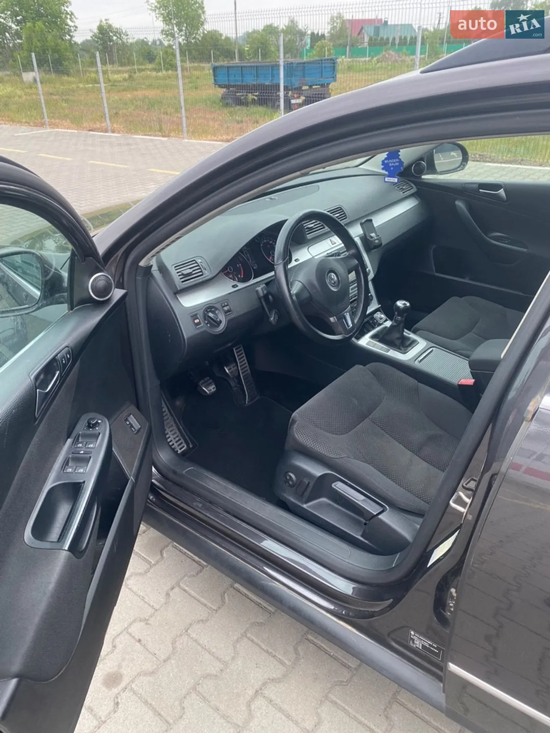 2010 Volkswagen Passat - мініатюра 6